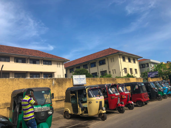 スリランカの交通手段