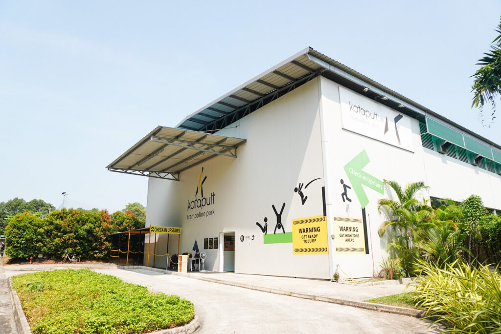 シンガポール トランポリン